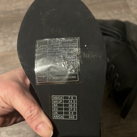 Black open toe mid boots - Picture 3 of 5